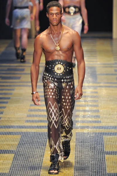 Look 5